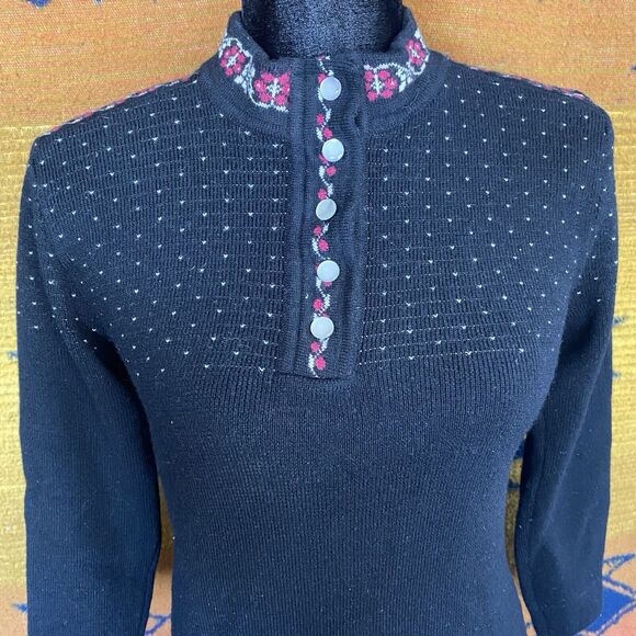 Vintage CB Sports Wool Womens Pullover Sweater. 1/4 Button.  Size 8. Hong Kong. - Picture 2 of 14